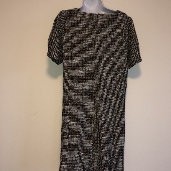 Loft Dress - Picture 3 of 5